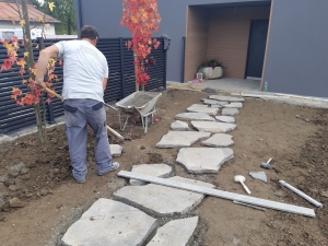 vrtni stopalni kamni